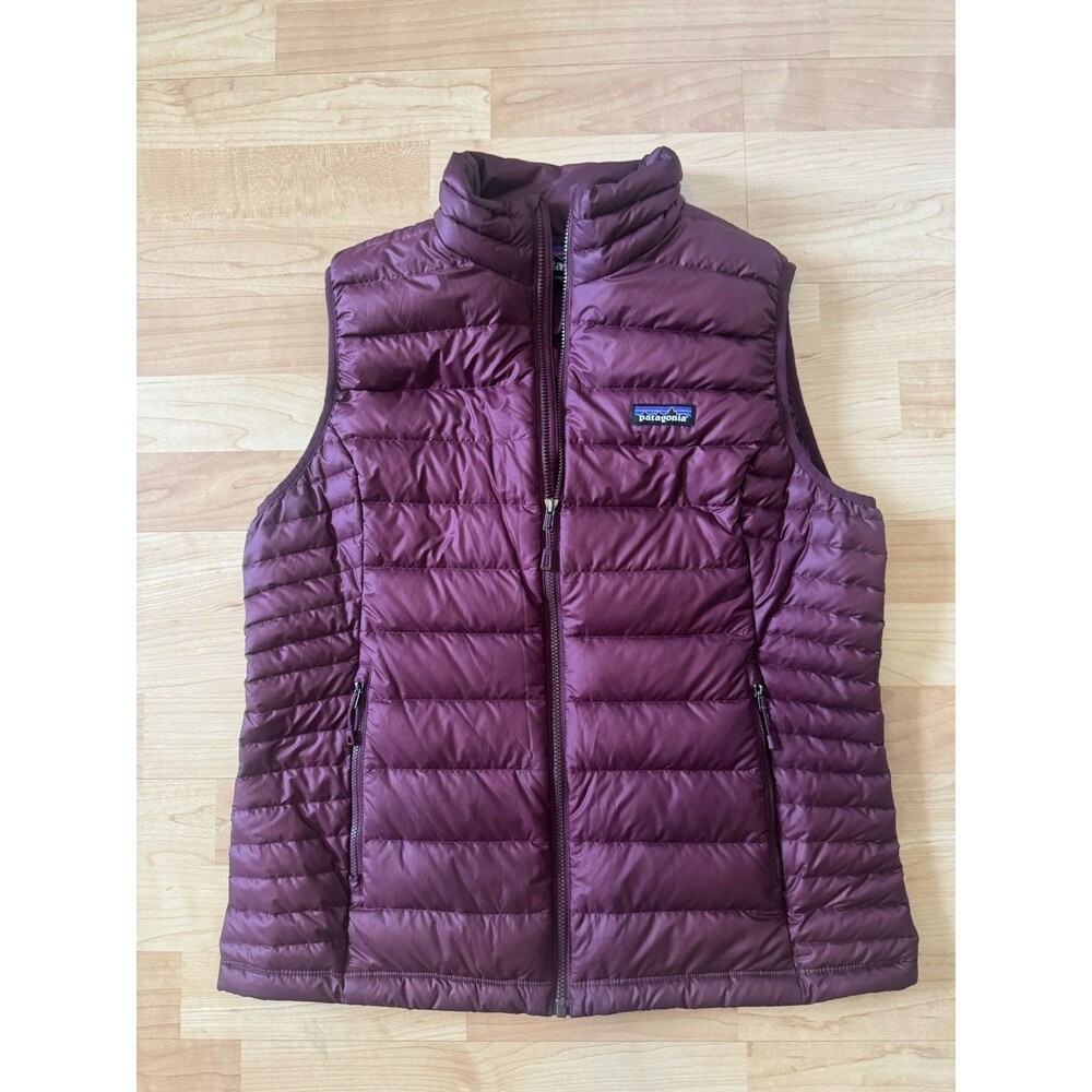 Patagonia Women’s Down Sweater Vest Zipper Front Size Large